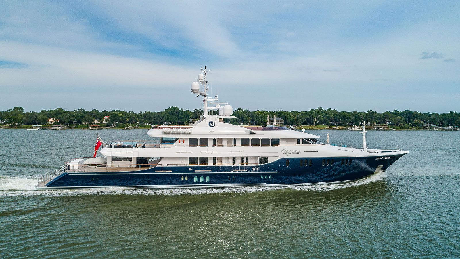 58m Trinity motor yacht Unbridled for sale